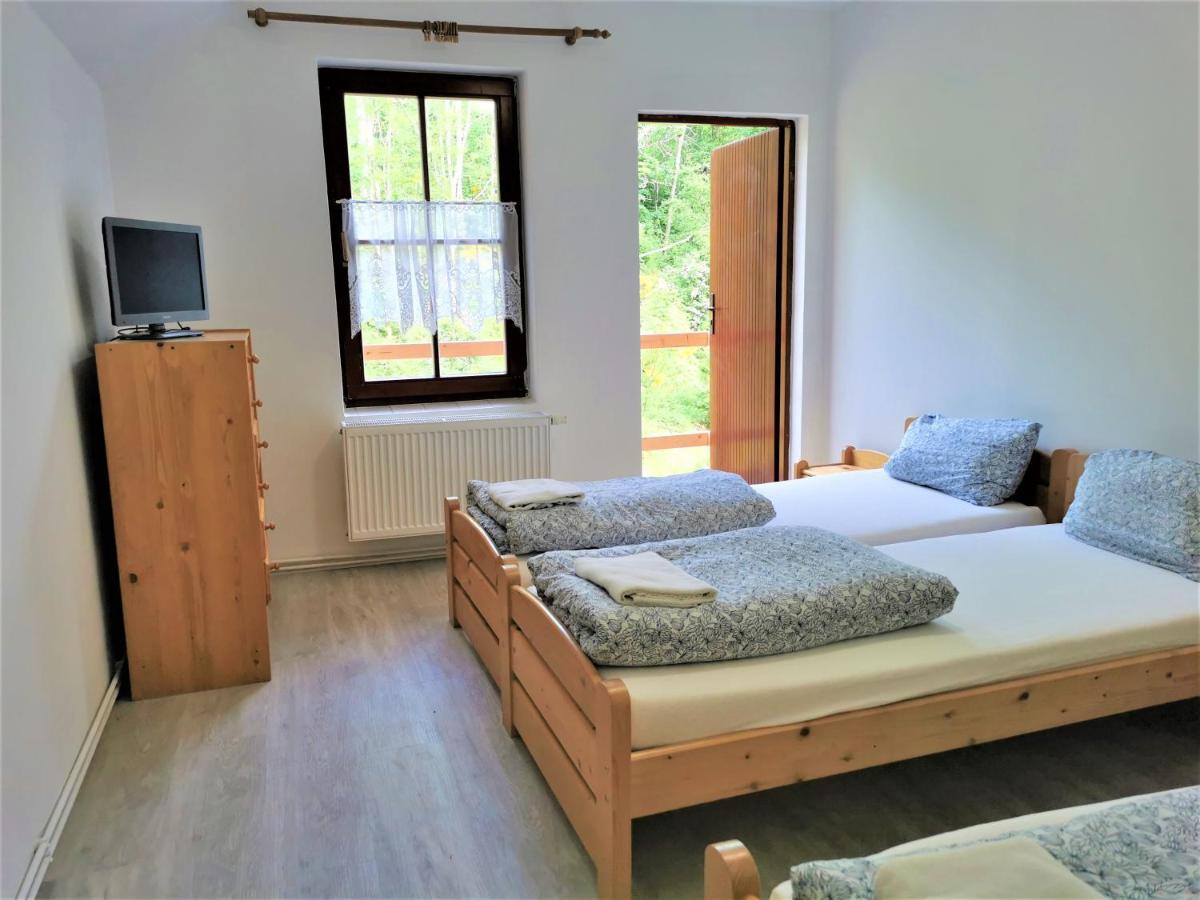 Liškův Mlýn Orlická přehrada Milesov Exterior foto