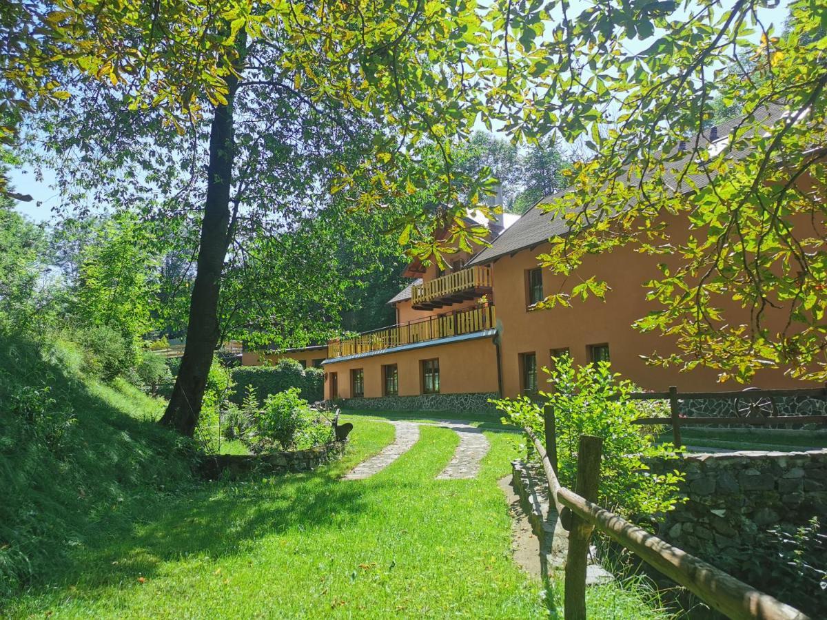 Liškův Mlýn Orlická přehrada Milesov Exterior foto