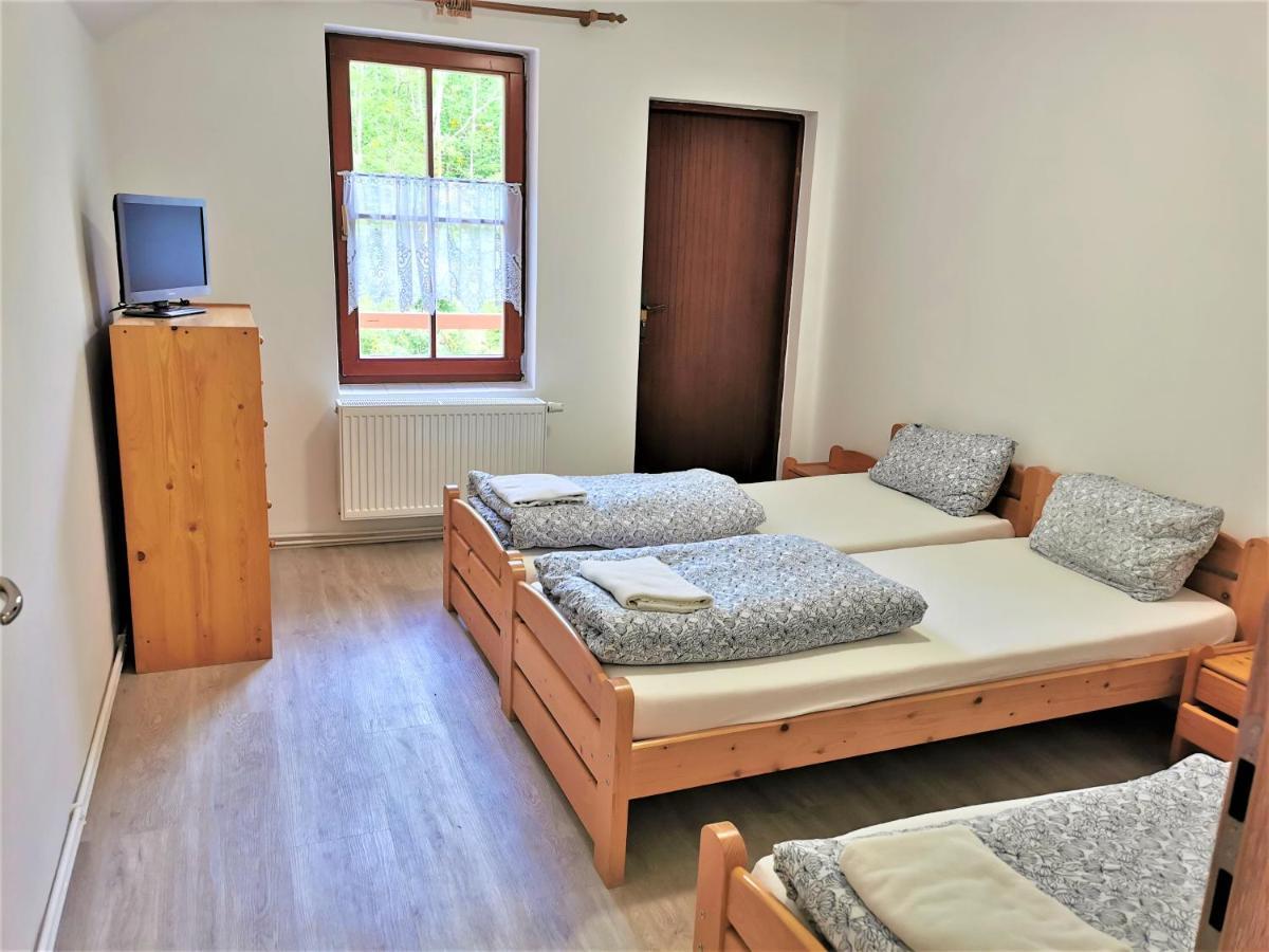Liškův Mlýn Orlická přehrada Milesov Exterior foto