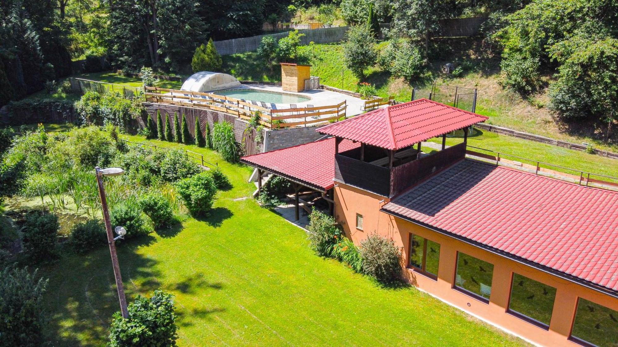 Liškův Mlýn Orlická přehrada Milesov Exterior foto